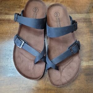 White Mountain Footbed Brown Suede Sandals with Black Straps